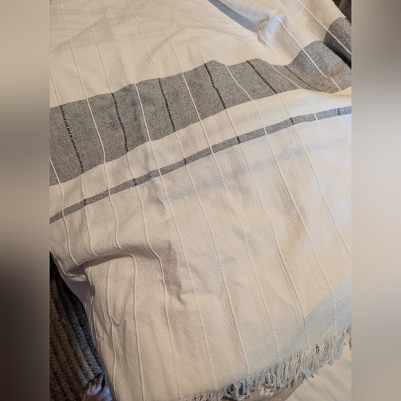 Hearth Hand Magnolia Sour Cream Black Stripe Throw Blanket Fringed Nwot - Picture 4 of 4